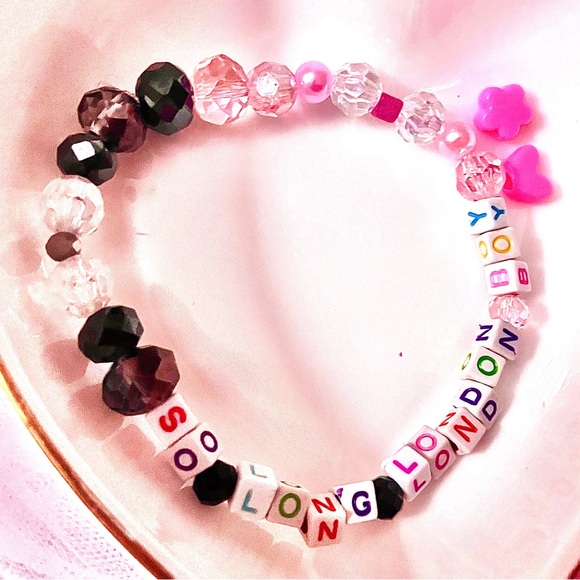 BUY1GET1FREE
The Tortured Poets Department friendship bracelet - Picture 3 of 7